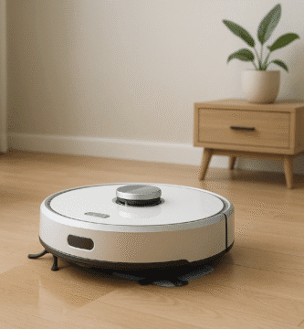 Robot que barre y trapea en una casa moderna, ilustración vectorial minimalista sin texto.